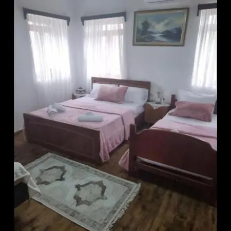 Penzion Loykas Rooms